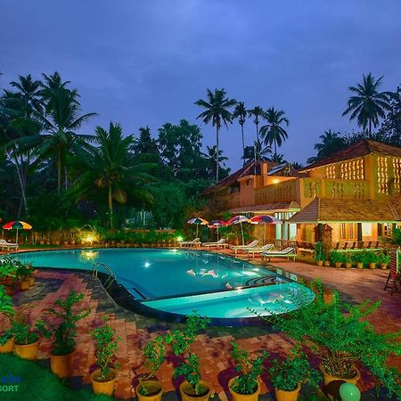 บีช แอนด์ เลค เออร์วีดิก รีสอร์ท โกวาลัม ภายนอก รูปภาพ